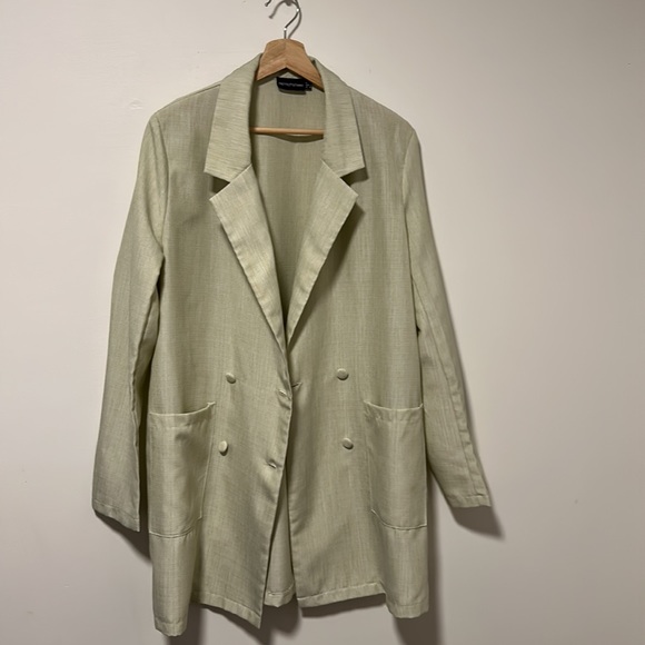 🚨LAST CALL🚨PRETTY LITTLE THING Blazer Dress looks like linen design. - Picture 3 of 4